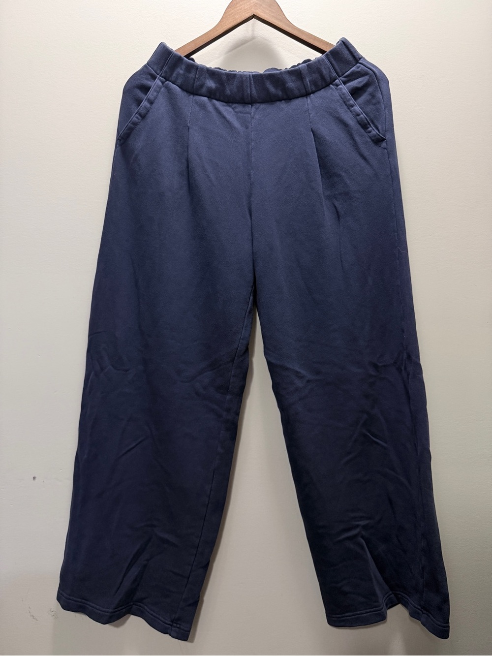Aerie Women’s Wideleg Navy Elastic Waist Sweat Pants  Size Small